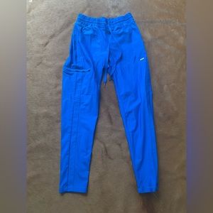 Extra small petite Cherokee form pants.